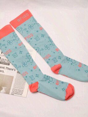 Figs Comfortable Durable Compression Socks Size M